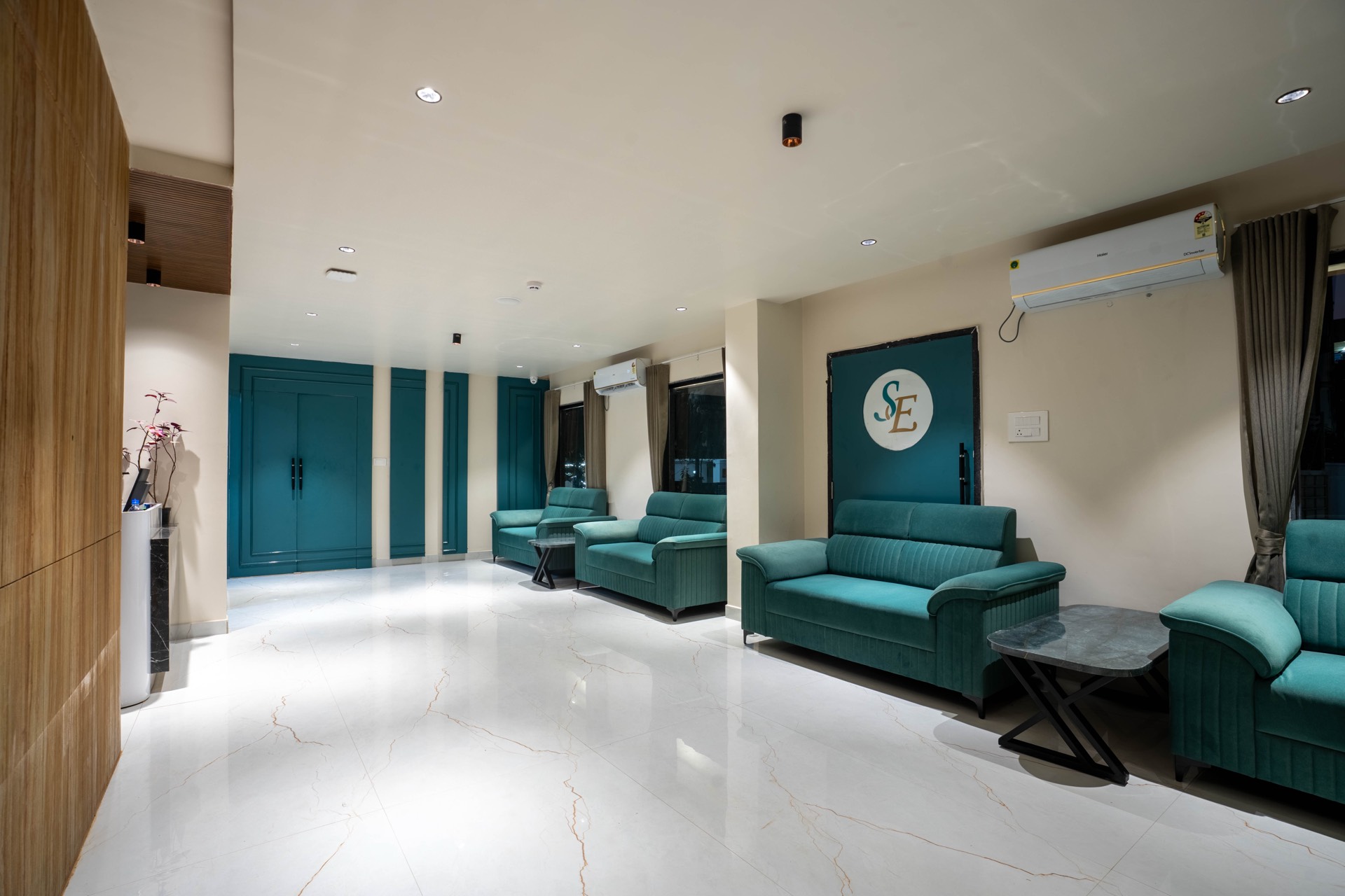Hotel amenities and facilities